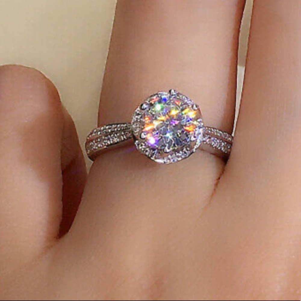 New 925 Sterling silver diamond stone ring